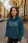 Preview: Boats & Waves Bio Hoodie – Segelboot Pullover aus 100 % Bio-Baumwolle | Farben: Black, Deep Teal, Heritage Brown