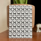 Preview: Postkarte „Pandas überall“ – kleine Pandas, große Freude
