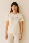 Preview: Bio Damen T-Shirt natur – handbedruckt mit Papierschiff – nachhaltig & fair produziert