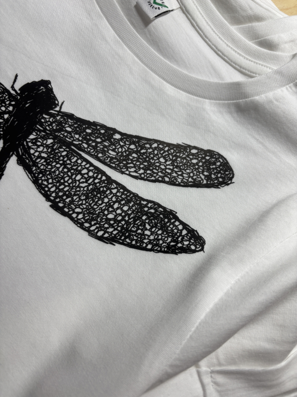 Preview: Bio T-Shirt Libelle Damen – handbedruckt & nachhaltig, Weiß