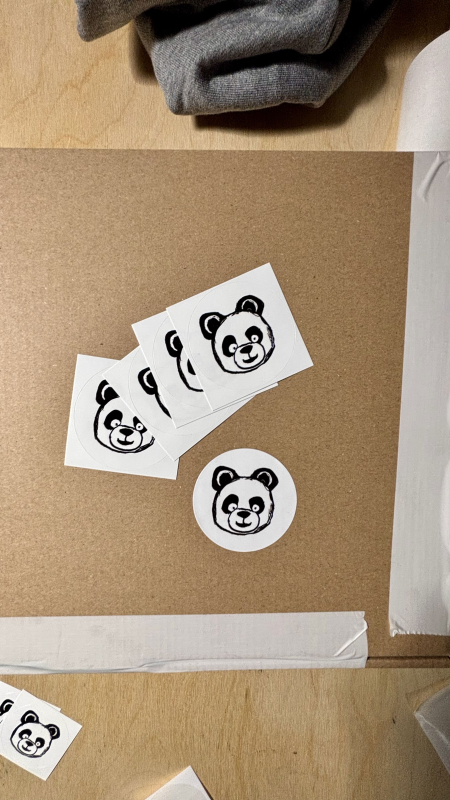 Süße Panda Sticker – vegane runde Aufkleber im 5er Set