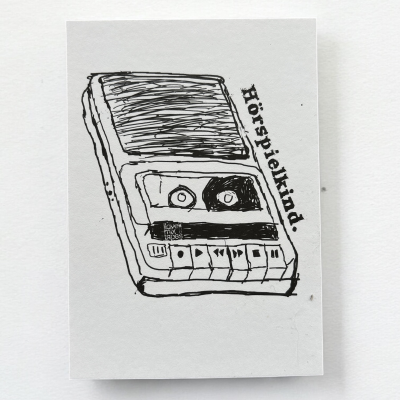 Retro Postkarte Kassette | Handgezeichnet „Hörspielkind“ | Nostalgie Karte Hörspiel Fan Geschenk