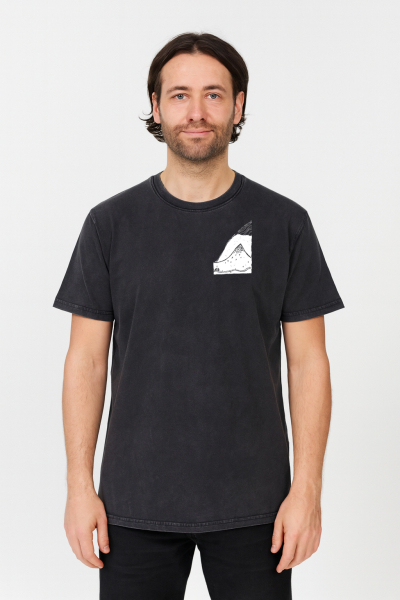 Unisex T-Shirt „Bergpanorama“ – Stone Washed Black, Bio-Baumwolle, Earth Positive