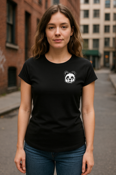 Damen T-Shirt „Kleiner Panda“ – Schwarz – Bio-Baumwolle – Fair & Vegan – Earth Positive EP16