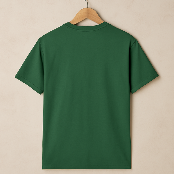 Essential Men T-Shirt mit Kritzelgrafik – Dunkelgrün, handbedruckt in Schwarz