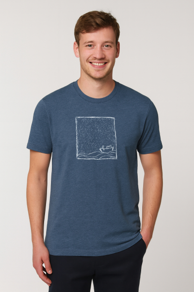 Unisex Bio-T-Shirt „Rough Sea“ – Maritimes Boot Motiv – Dark Heather Blue – Stanley/Stella Creator 2.0