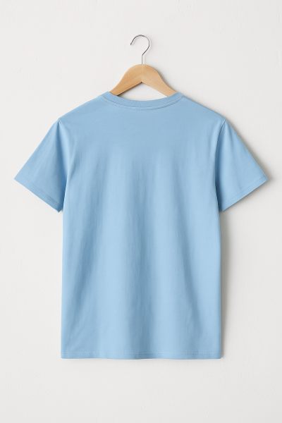 Essential Men T-Shirt mit Kritzelgrafik – Hellblau, handbedruckt in Weiß